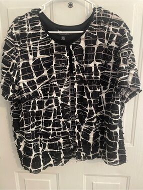 K Woman Black & White Textured Short-Sleeve Dress Jacket